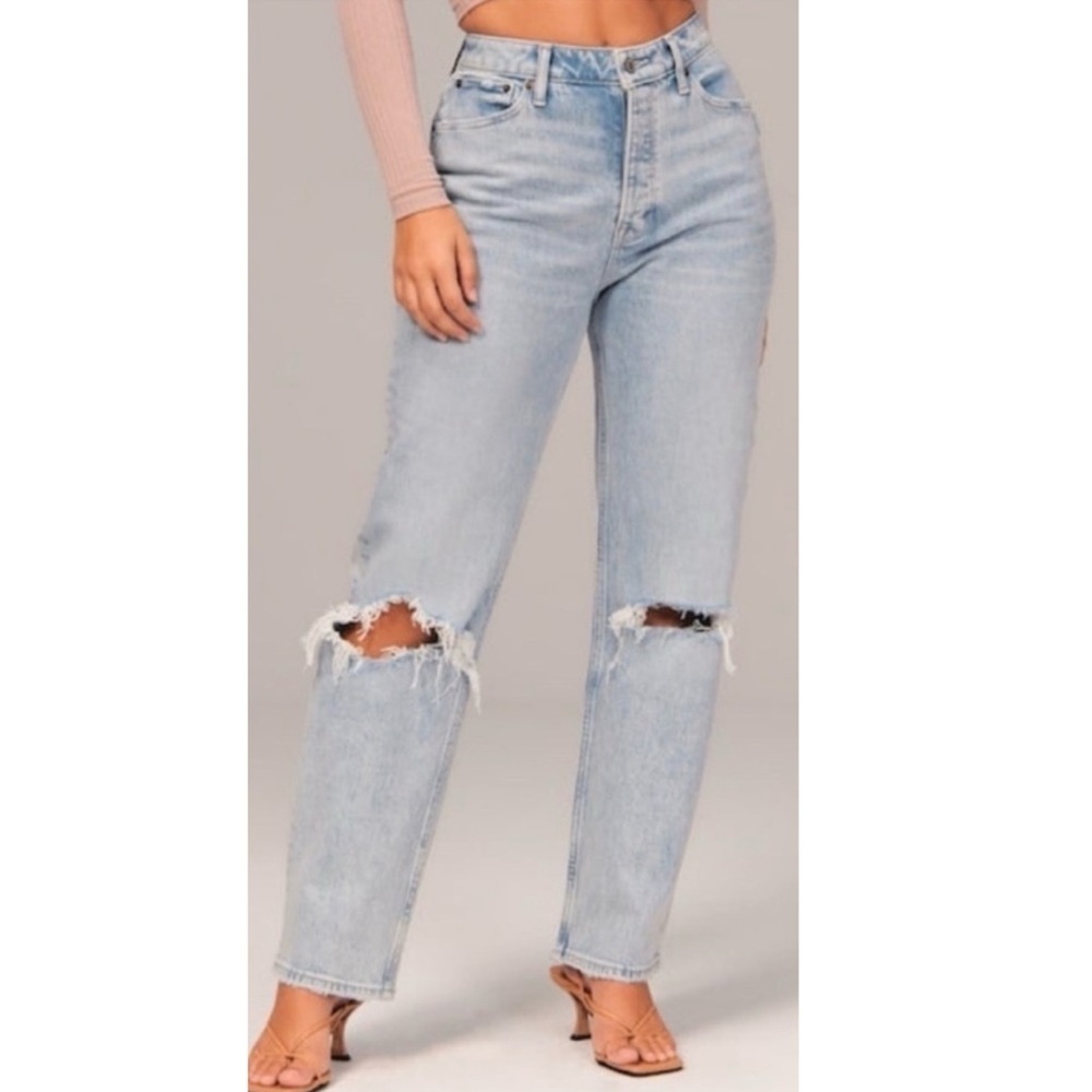 Abercrombie & Fitch Curve Love The Loose High Rise Jeans Light Distressed 34
